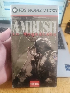 Neu versiegelt Front Line PBS Heimvideo Hinterhalt in Mogadischu VHS-Kassette 2004 - Bild 1 von 20