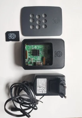 Raspberry Pi 3 B Vers. 1.2 1GB 4 x 1.2GHz + Netzteil + SD-Karte 16GB - Bild 1 von 2