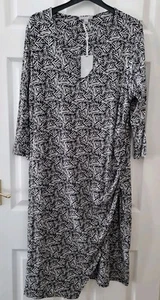Pure Collection Dress Size 20 Jersey Black Leaf Print Wrap Style New With tags - Picture 1 of 11