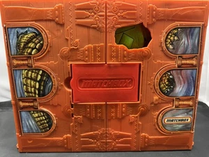 Matchbox Folding PlaySet Crocodile Escape With Sound & Light - Orange Hot Wheels - Picture 1 of 21