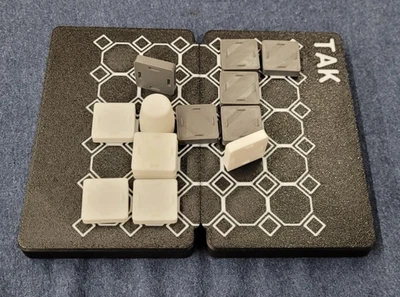 TAK Juego de Mesa 6x6 5x5 Tablero Híbrido - Juego de Estrategia Clásico - ¡Cualquier Color! Foto 1 de 4