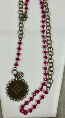 COLLAR SANDRA LING RECICLADO HIT ROSA CRISTAL ROSARIO ESTILO CADENA Y TONO LATÓN Foto 1 de 4