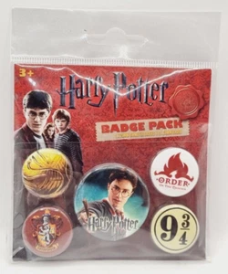 Harry Potter Official Pin Backed Badge Pack of 5 GRYFFINDOR - Collectable - Picture 1 of 4