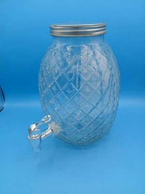 Dispensador de bebidas de vidrio transparente Gibson Home de 1,2 galones de piña Foto 1 de 4