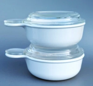 Set of 2 Corning Ware Grab-it P-150-B with Pyrex Glass Lids P-150-C White - Picture 1 of 8