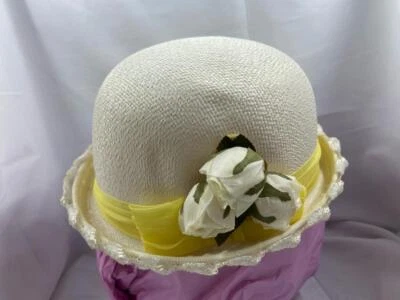 Sombrero vintage blanco roto estilo derby damas mujeres faja amarilla con rosas Foto 1 de 4