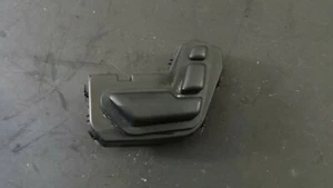 Y277-081 Mercedes W166 ML Sitzverstellung Schalter Vorne Rechts A1669053800 - Bild 1 von 3