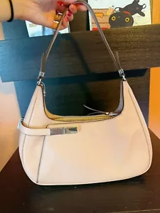 Calvin Klein Becky Bolso de Hombro Diseñador Correa Ajustable Bolsillo Hebilla Logo Nuevo con Etiquetas - Imagen 1 de 6