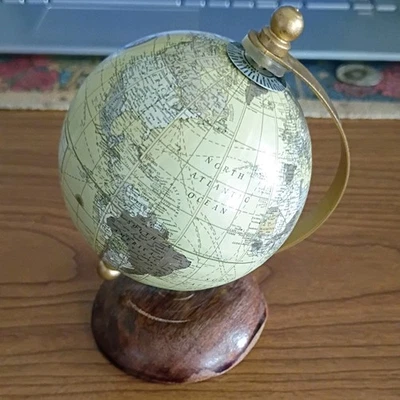 Small Globe on Stand for Office Desk Used Good - Image 1 of 4