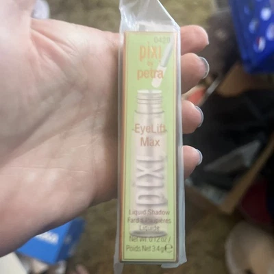 NEW SEALED LOT OF 1 Pixi By Petra Eye Lift Max Liquid Shadow 0429 Chiffon .12 Oz - Image 1 of 4