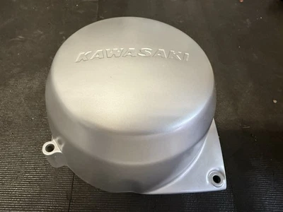 Cubierta lateral del estator Kawasaki H1 500 1969-1971 1972 H1C KH S1 S3 OEM Foto 1 de 4
