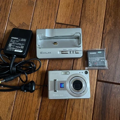 [Used] Casio EXILIM EX-Z55 Compact Digital Camera silver 5.0MP tested battery JP - Image 1 of 4