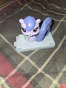 2015 Mcdonalds Happy Meal Toy Littlest Pet Shop #5 Carla Decourant - Picture 1 of 1