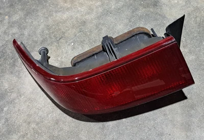 Luz trasera Buick Skylark 1995 lámpara trasera lado derecho pasajero Foto 1 de 4