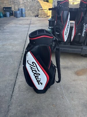Titleist AP1 714 Staff 旅游推车包 6 路分隔器黑色白色红色 — 第 1/3 张图片