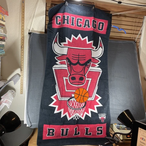 Vintage Chicago Bulls Beach Towel 100% Cotton 1990's Jordan Pippin Rare Cover