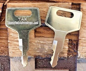 2 keys fits TakeuchiExcavator & Track Loader H806 - Picture 1 of 2
