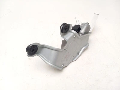 2016 KIA SOUL REAR WINDSHIELD WASHER MOTOR - Image 1 of 4