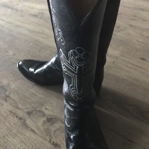 T.O Stanley Cowboy Black boots With The Original T.O Stanley Signature Size 9D - Picture 1 of 12