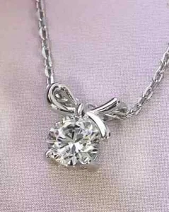 Colgante de belleza para mujer de diamantes de corte redondo de 1,0 quilates enchapado en oro blanco de 14 quilates - Imagen 1 de 4