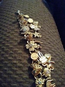 Vintage Kirks Folly LUCKY CHARM Bracelet Gold Tone Beautiful Condition. - Picture 1 of 16