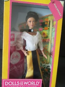 Philippines Passport Barbie- NRFB - Dolls of the World Pink Label Excellent Box - Picture 1 of 8