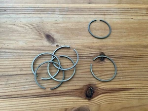 1x Husqvarna 36 235 235 240 Kolbenring Teile-Nr: 503 28 90-01 5032890 01 #0263 - Bild 1 von 3