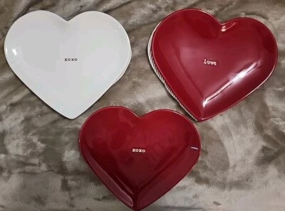 Lote de 3 platos de corazón Pottery Barn rojo blanco San Valentín postre caramelo aperitivo Foto 1 de 4