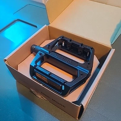 Pedales Wellgo B087 - Plataforma, Aluminio, 9/16", Negro Foto 1 de 4