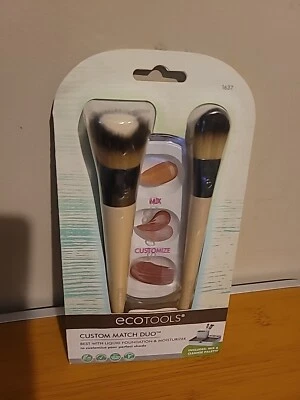 ECOTOOLS Custom Match Duo Foundation Base Buffer Brush & Palette New 2 Brushes - Image 1 of 2