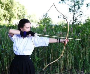 Archery Bow,  Wooden Recurve Bow, LARP Reflex Bow 50", Classic Traditional Bow - Picture 1 of 10
