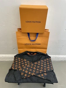 Authentic LOUIS VUITTON MENS Sz L 100% Cashmere Monogram Crewneck Sweater - Picture 1 of 10