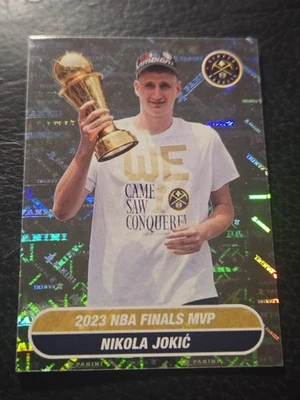 2023-24 Panini Sticker & Card Collection - Stickers Foil Nikola Jokić #32 - Image 1 of 2