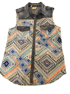 Available Shirt Womens Small Blue Geometrical Denim Boho Chic Southwestern - Picture 1 of 8