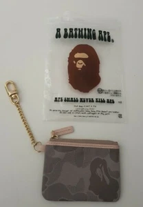 A Bathing Ape BAPE coin / money wallet with golden chain Very rare Accessory - Picture 1 of 7