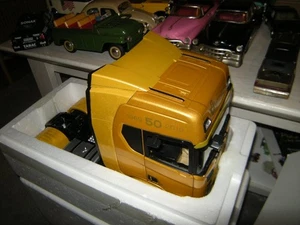 1:18 Premium ClassiXXS Scania R-Serie R500 2018-2020 50 Jähriges gold in OVP - Bild 1 von 3