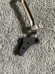FLAT FACE CARRY TRIGGER W/ BAR FOR GEN 1-4 FOR GL0CK MOD 17, 19, 23, 26, 27, B/P - Picture 1 of 5