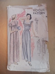 Vestido de noche y bata vintage con volantes patrón de costura Vogue 6661 circa 1950 pequeño - Imagen 1 de 9