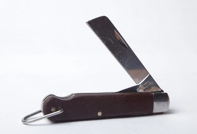 Klein Tools 2-1/4 pulgadas Navaja de bolsillo de hoja de afrontamiento de acero al carbono Foto 1 de 4