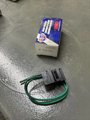 BWD PT235, Brake Light Switch Connector, for select Ford/Lincoln/Mazda/Mercury - Image 1 of 4