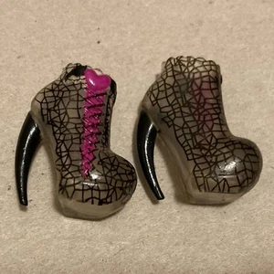 Monster High Dolls Draculaura Shoes Ghouls Rule Replacement Accessories - Picture 1 of 1