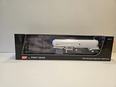 1/64 DCP/First Gear Mississippi Anhydrous Trailer- White - Image 1 of 4