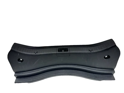 Mercedes-Benz CLA 250 2014-2019 cubierta de moldura de umbral de maletero A 117 690 51 00 OEM Foto 1 de 4