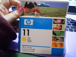 NEW HP 11 YELLOW INK 28ml .95 oz C4838A HP Color INK Cartridge OSR - Picture 1 of 3