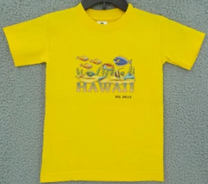 WISCONSIN DELLS T-SHIRT YOUTH SZ S (6/8) YELLOW HAWAII BRIGHT CARTOON FISH - Picture 1 of 14