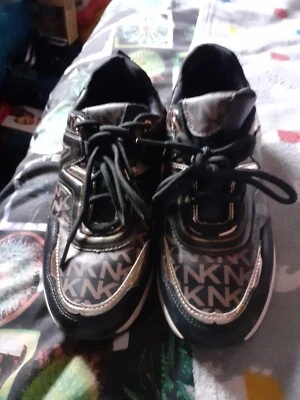 Women's Black & Gold Leather Trainers, Size 6 - Image 1 of 4