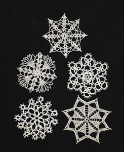 De colección Abuela Hecho a Mano Encaje Tatuado Adornos de Navidad Cantidad 5 Copos de Nieve 4-5" EVC - Imagen 1 de 6