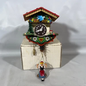 Orologio da parete a cucù vintage Germania Foresta Nera miniatura altalena chiave vento novità - Foto 1 di 13