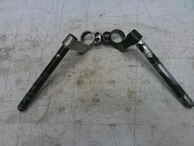 Kawasaki Ninja 900 GPZ900R ZX900A 1984-1986 clip delantero derecho izquierdo en manillar Foto 1 de 4