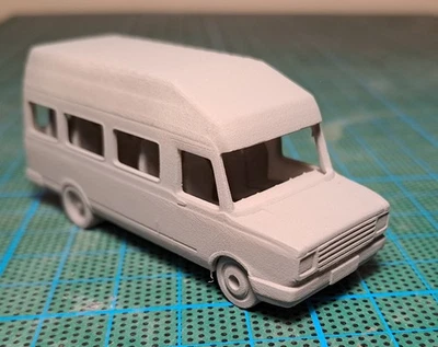 LDV Konvoi Hochdach Kleinbus Spur 00 von CMAC Modelleisenbahnen